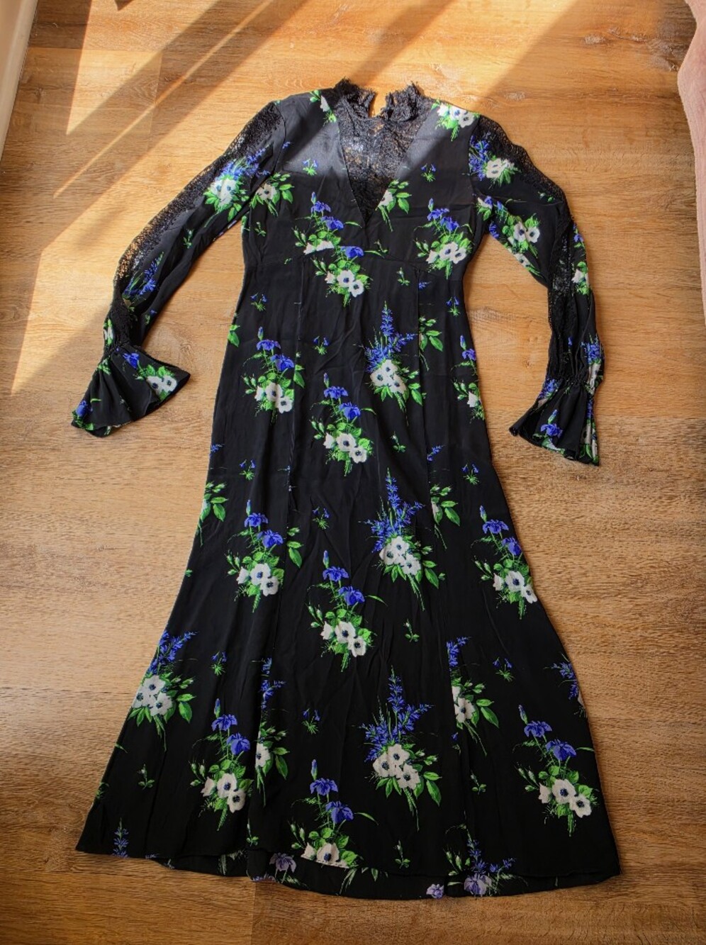 Les Rêveries Long Sleeve Victorian Dress in Black Floral Silk Print Size 6
